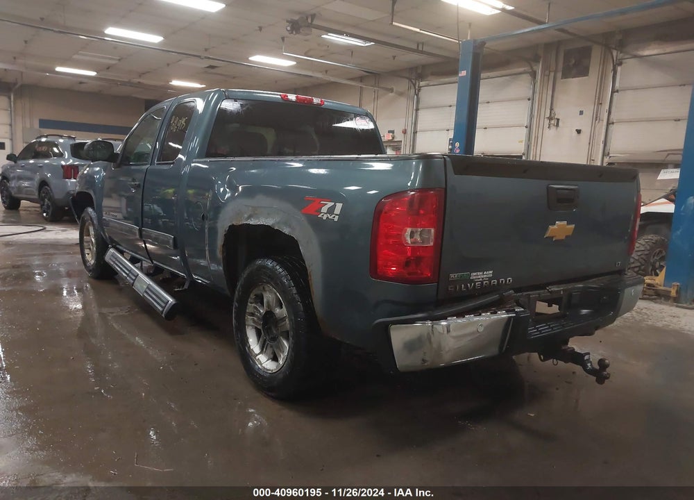 2011 CHEVROLET SILVERADO 1500 VIN: 1GCRKSE33BZ226192