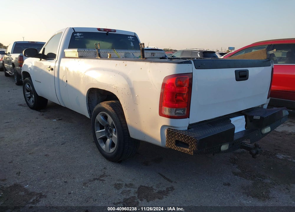 2008 GMC SIERRA 1500 WORK TRUCK VIN: 1GTEC14C58Z900228