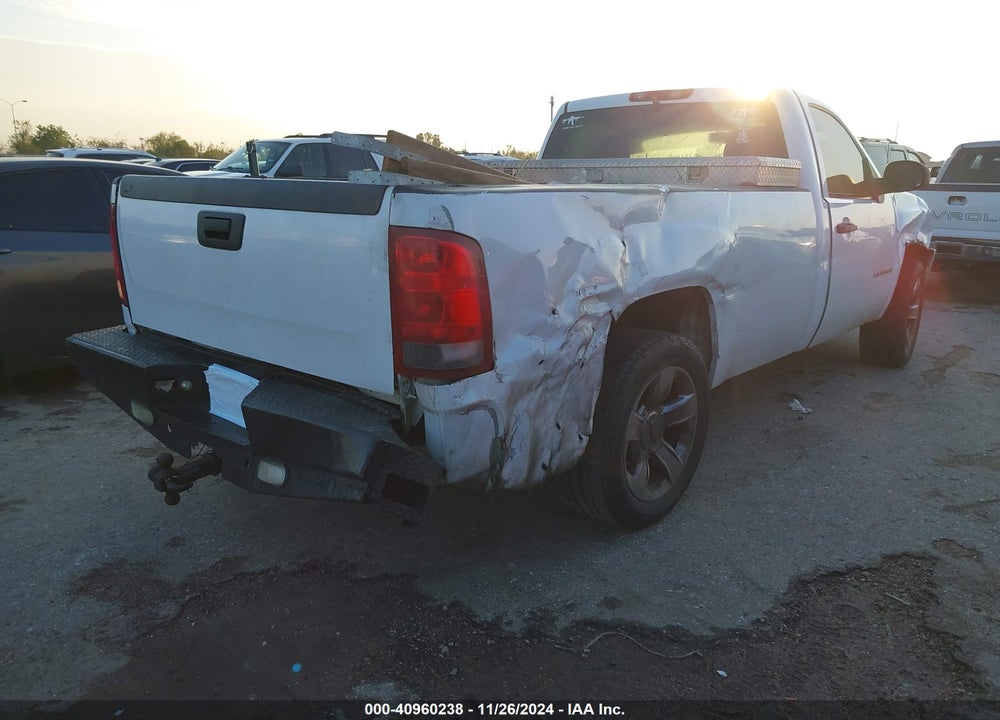 2008 GMC SIERRA 1500 WORK TRUCK VIN: 1GTEC14C58Z900228