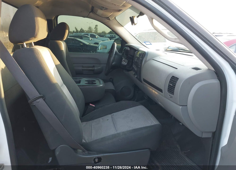 2008 GMC SIERRA 1500 WORK TRUCK VIN: 1GTEC14C58Z900228