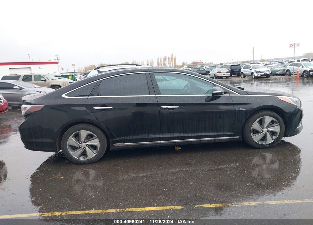 2016 HYUNDAI SONATA HYBRID LIMITED VIN: KMHE34L16GA019323