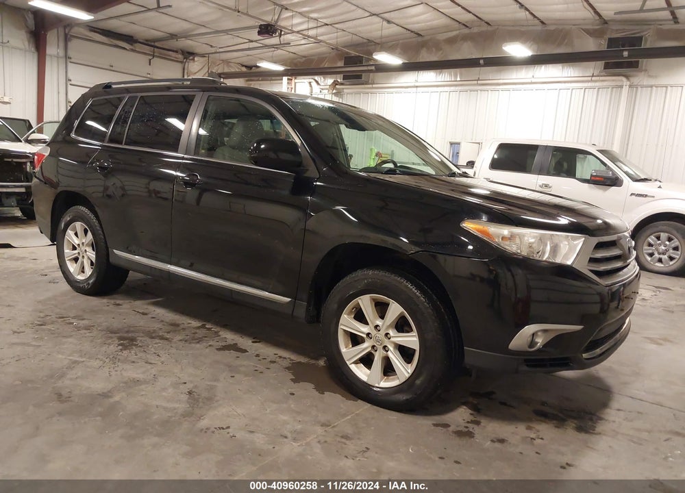 2011 TOYOTA HIGHLANDER SE V6 VIN: 5TDBK3EH6BS055457