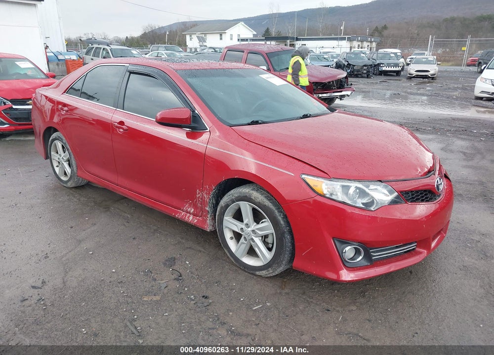 2012 TOYOTA CAMRY SE VIN: 4T1BF1FK0CU564682