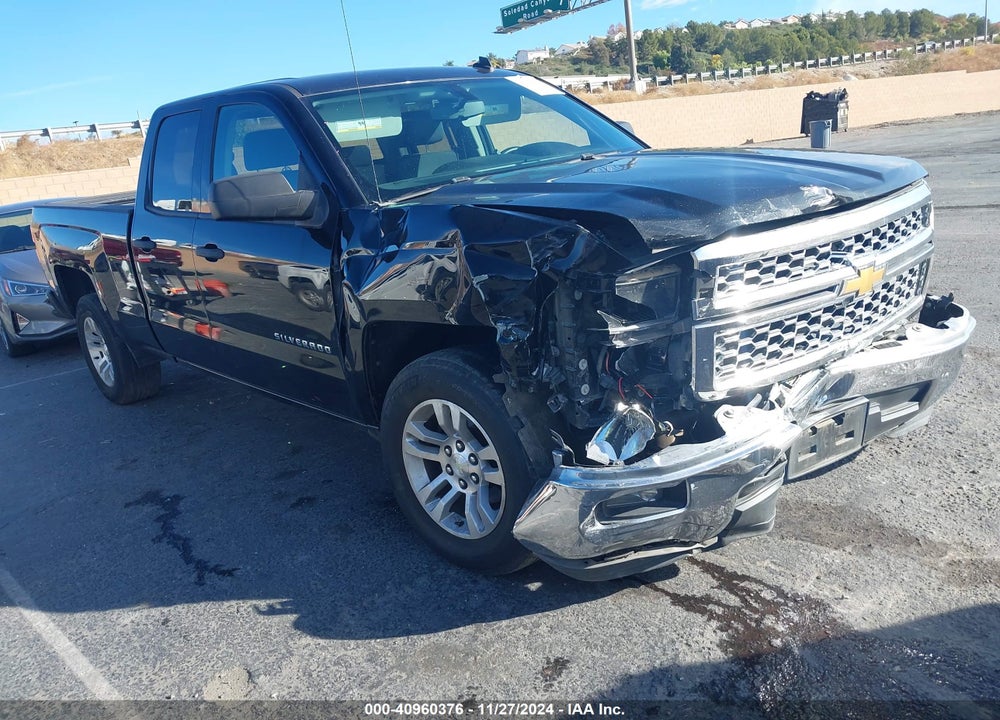 2014 CHEVROLET SILVERADO 1500 1LT VIN: 1GCRCREC1EZ200989
