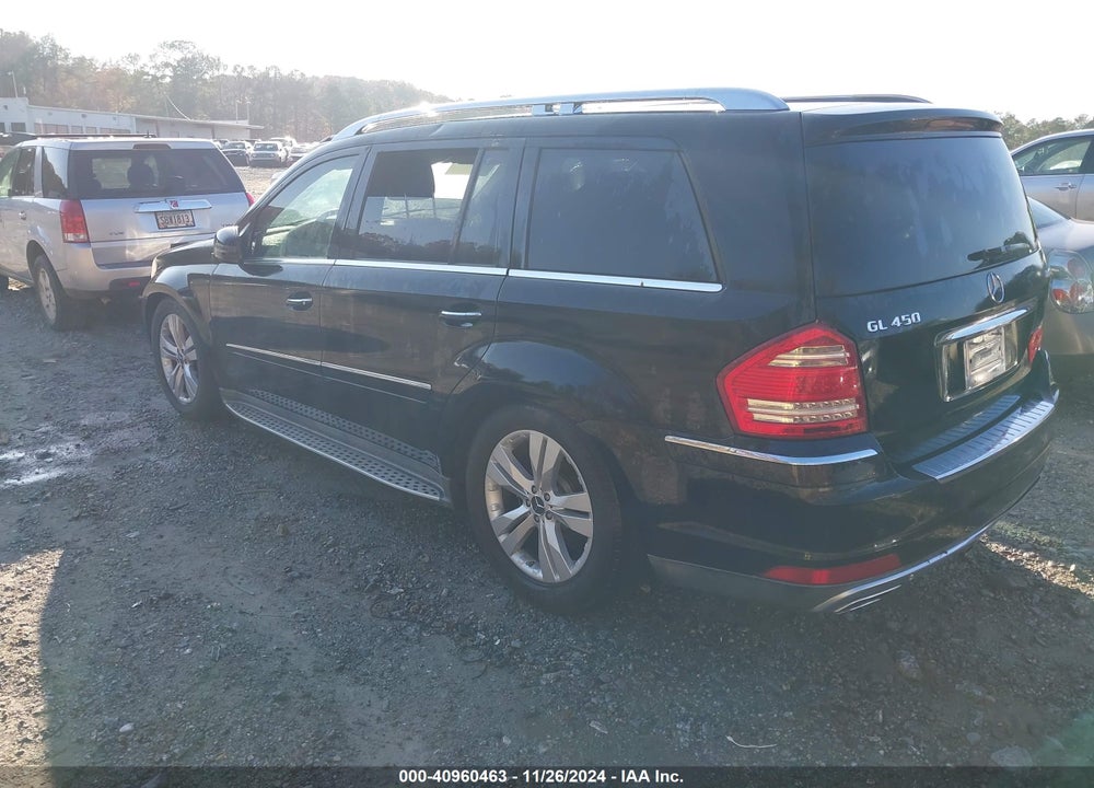 2011 MERCEDES-BENZ GL 450 4MATIC VIN: 4JGBF7BE1BA640073