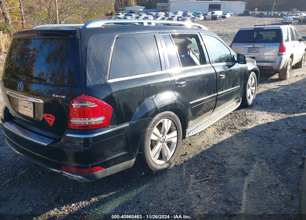 2011 MERCEDES-BENZ GL 450 4MATIC VIN: 4JGBF7BE1BA640073