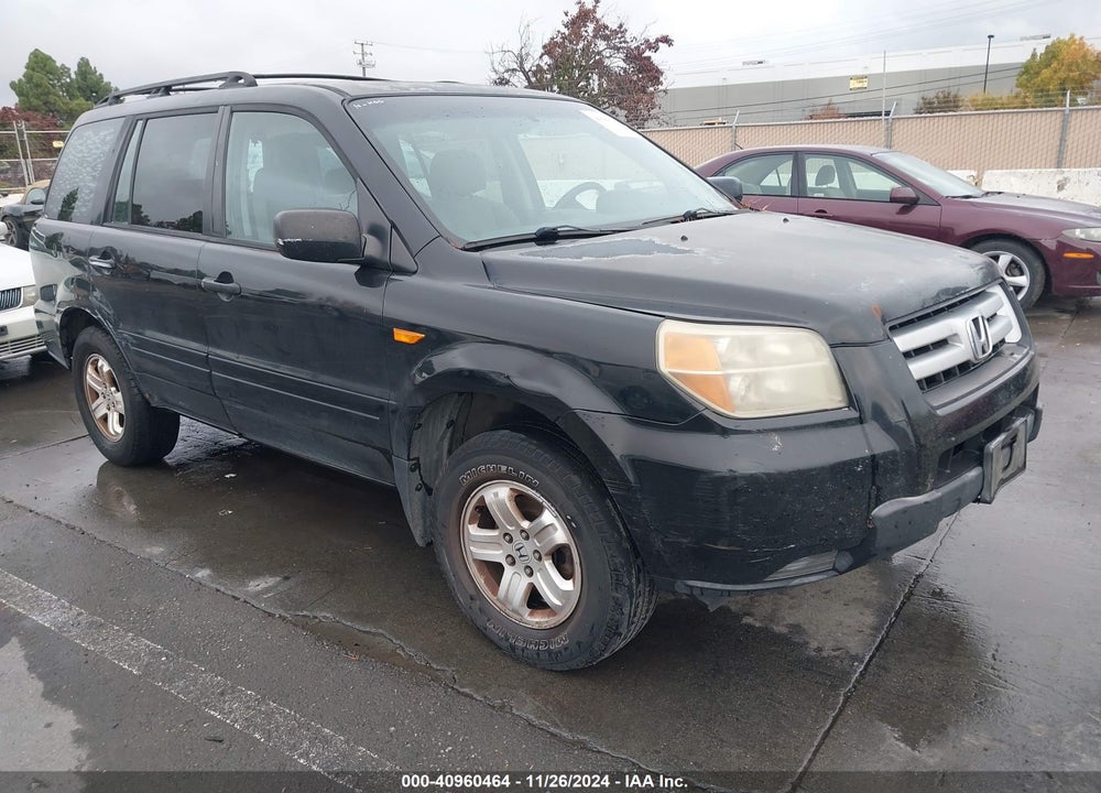 2007 HONDA PILOT LX VIN: 5FNYF28127B040876