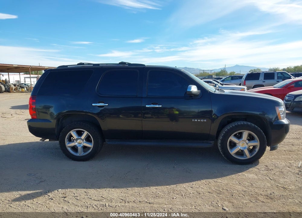 2011 CHEVROLET TAHOE LS VIN: 1GNSCAE09BR198047