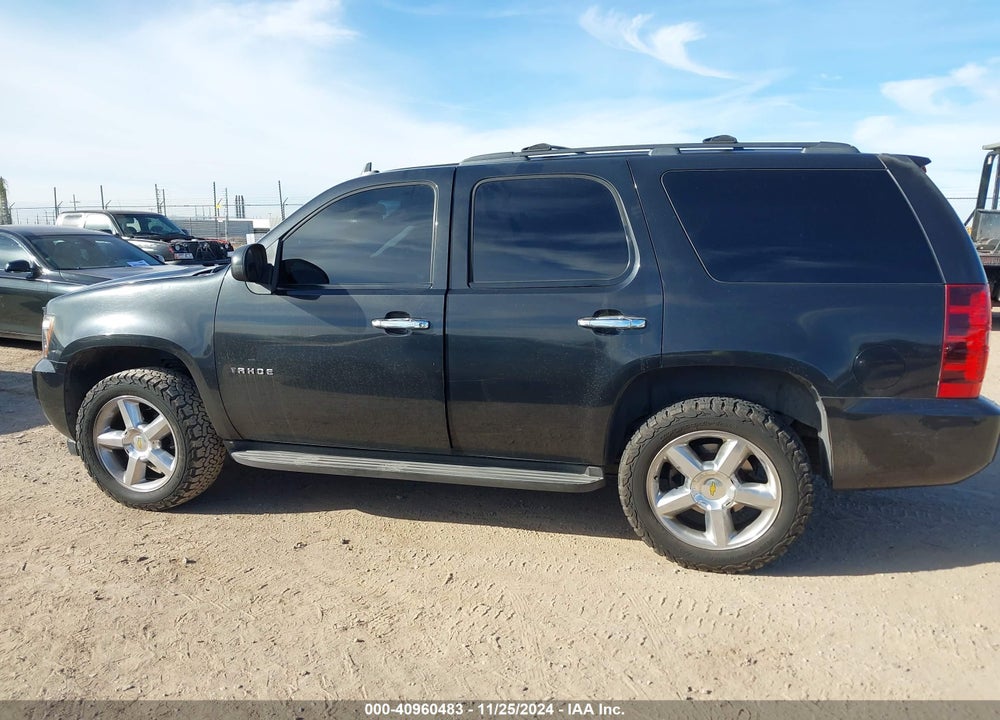 2011 CHEVROLET TAHOE LS VIN: 1GNSCAE09BR198047