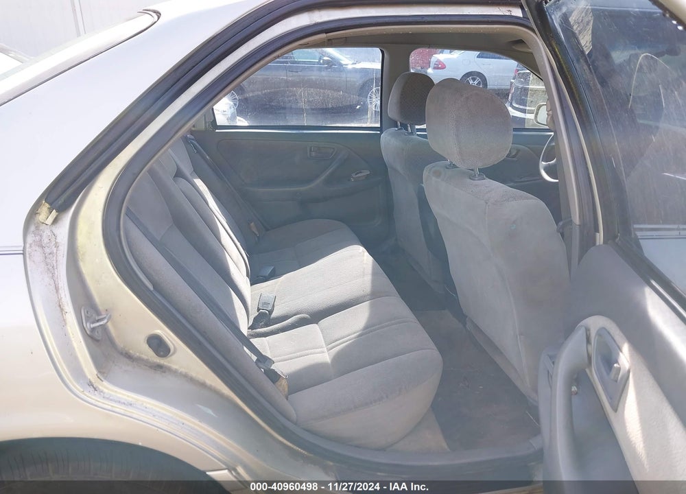 2000 TOYOTA CAMRY CE VIN: 4T1BG22K9YU645907