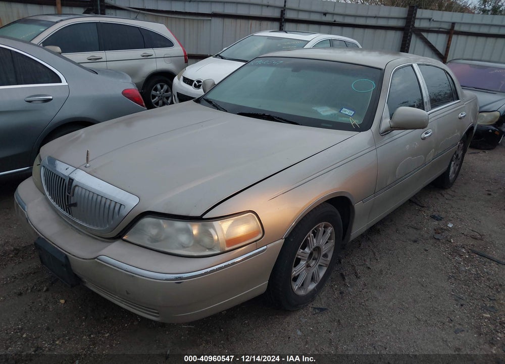 2006 LINCOLN TOWN CAR SIGNATURE LIMITED VIN: 1LNHM82V06Y614311