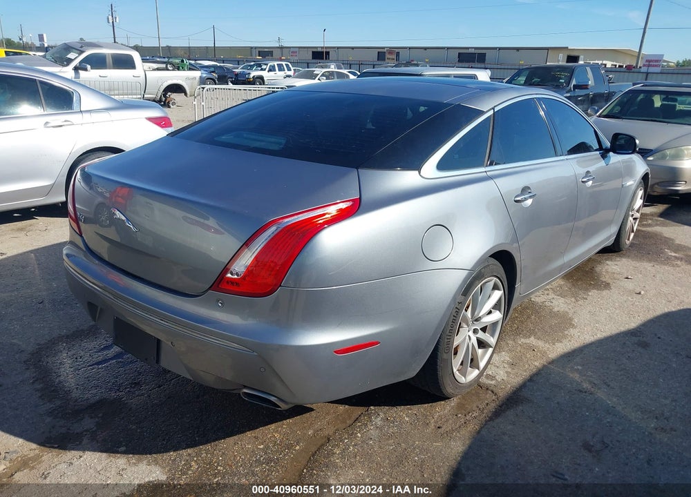 2012 JAGUAR XJ VIN: SAJWA1CB9CLV25539