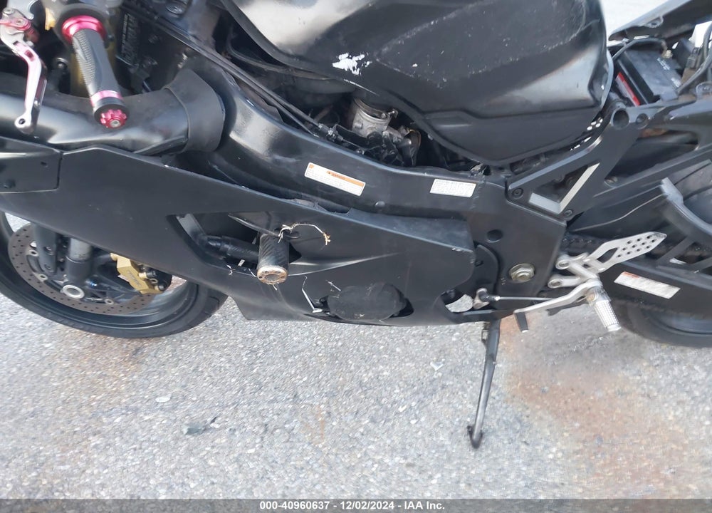 2004 SUZUKI GSX-R600 K VIN: JS1GN7CA142111951