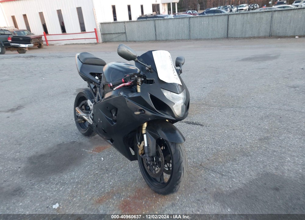 2004 SUZUKI GSX-R600 K VIN: JS1GN7CA142111951