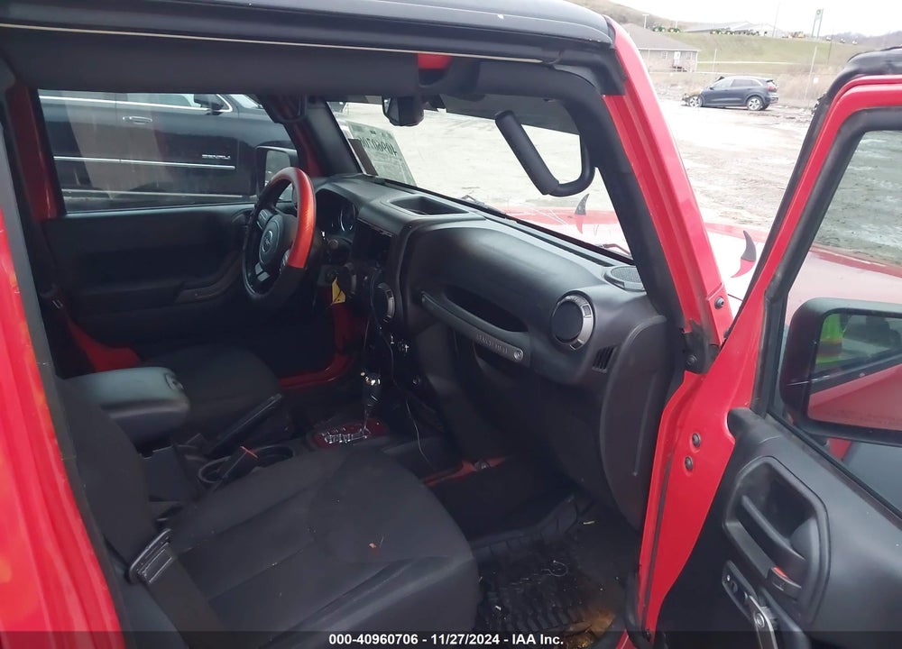 2018 JEEP WRANGLER JK UNLIMITED SPORT S 4X4 VIN: 1C4HJWDG5JL919812