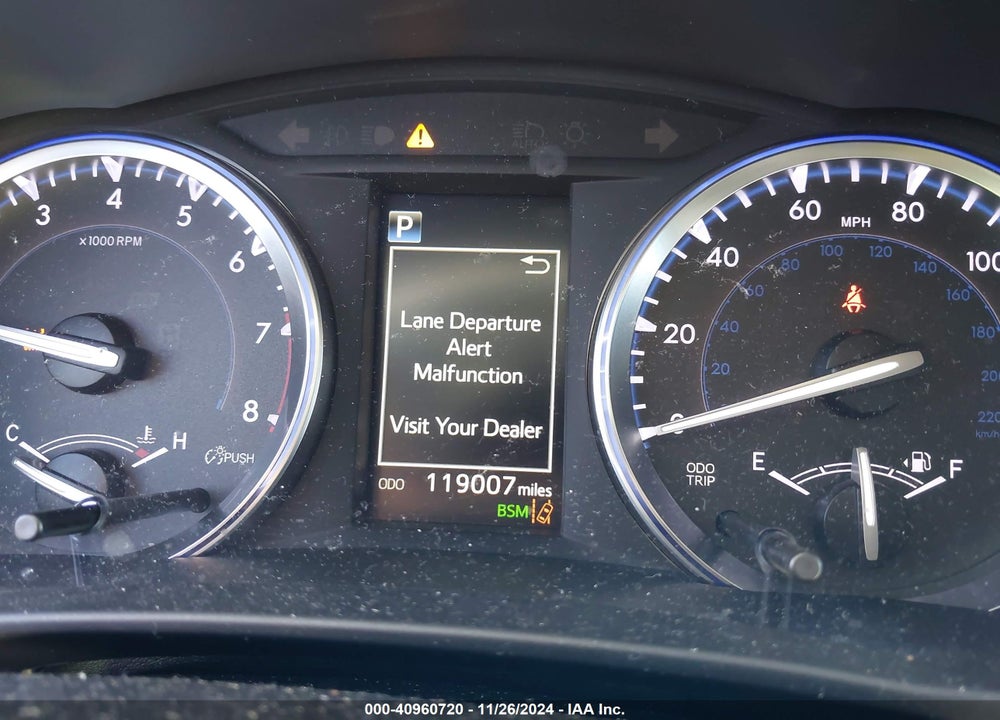 2018 TOYOTA HIGHLANDER XLE VIN: 5TDJZRFH1JS523943