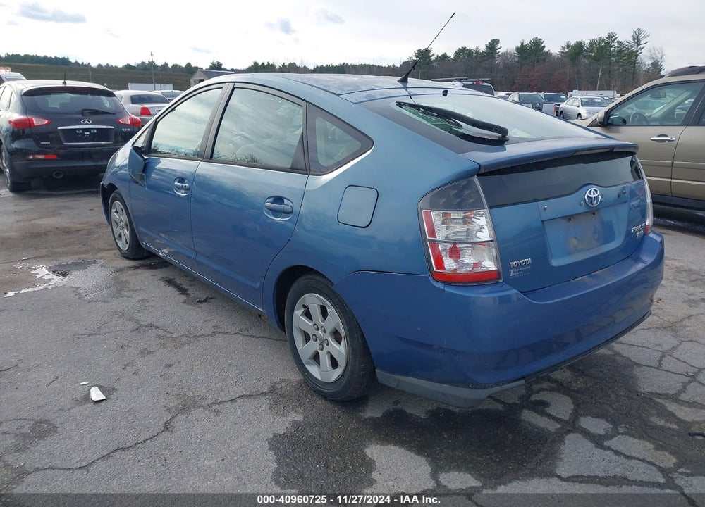 2005 TOYOTA PRIUS VIN: JTDKB20U053066779