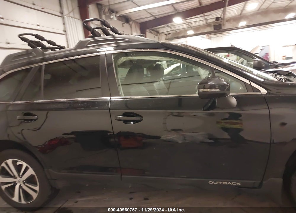 2018 SUBARU OUTBACK 2.5I LIMITED VIN: 4S4BSAKC5J3374793