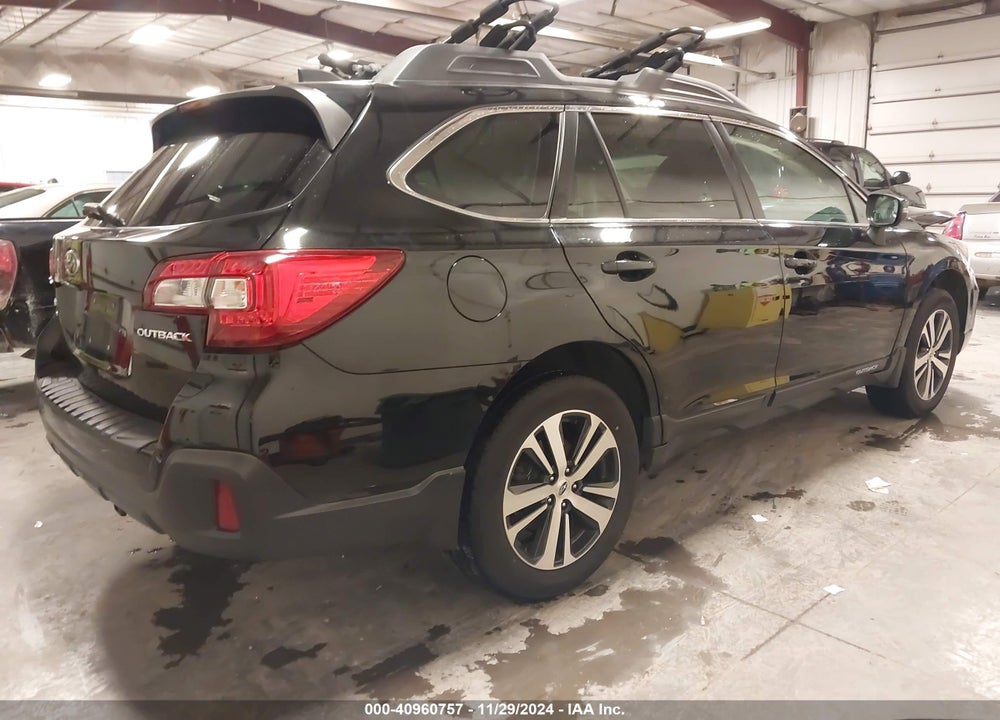 2018 SUBARU OUTBACK 2.5I LIMITED VIN: 4S4BSAKC5J3374793