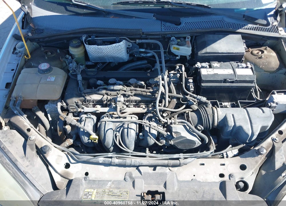 2005 FORD FOCUS ZX5 VIN: 3FAFP37N55R121225