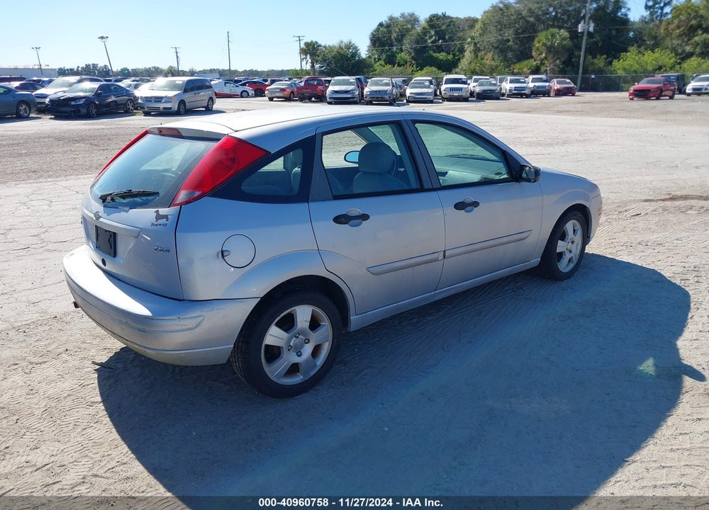 2005 FORD FOCUS ZX5 VIN: 3FAFP37N55R121225