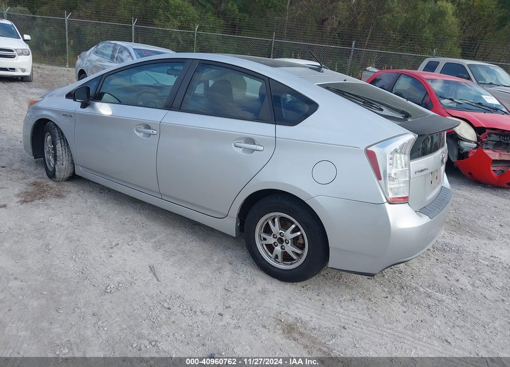 2011 TOYOTA PRIUS THREE VIN: JTDKN3DU3B1335338