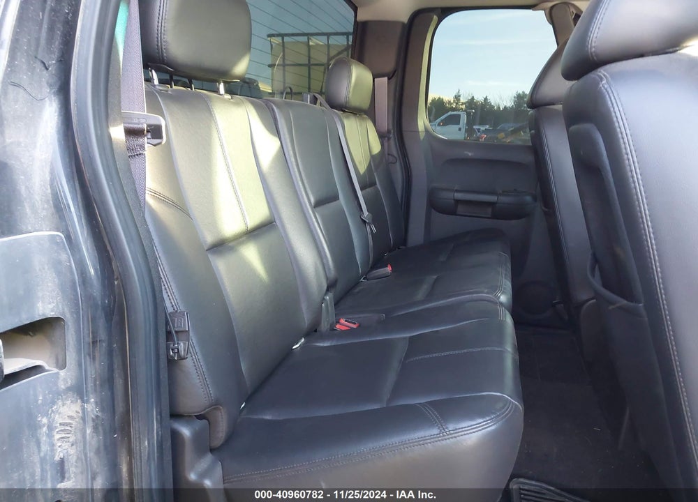 2009 GMC SIERRA 1500 SLE VIN: 2GTEK290291122102