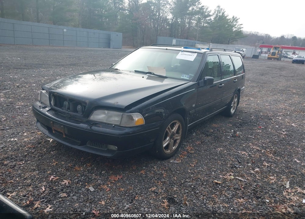 1999 VOLVO V70 R VIN: YV1LV62D6X2597925