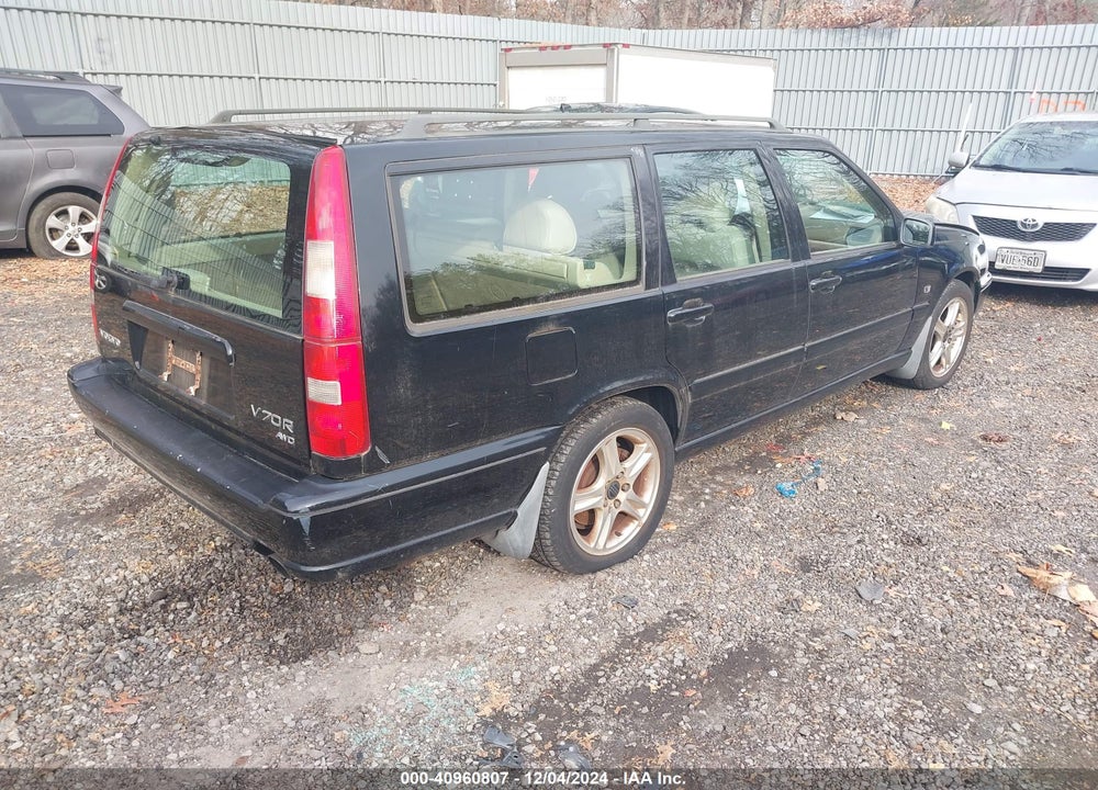 1999 VOLVO V70 R VIN: YV1LV62D6X2597925