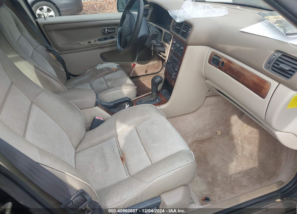 1999 VOLVO V70 R VIN: YV1LV62D6X2597925