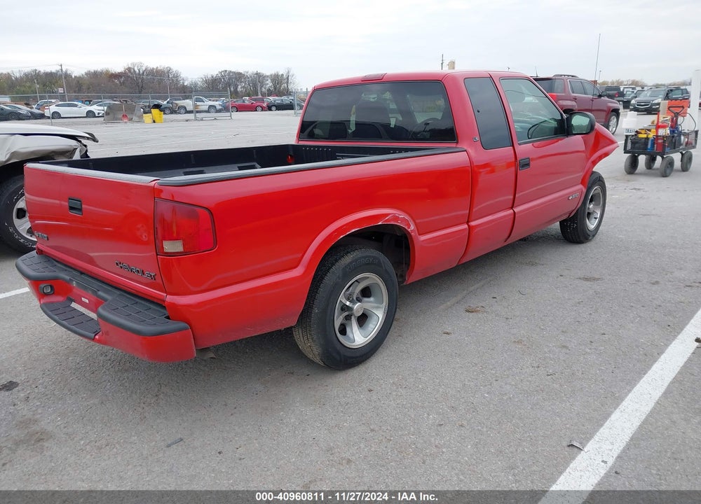 2002 CHEVROLET S-10 LS VIN: 1GCCS19W028231361