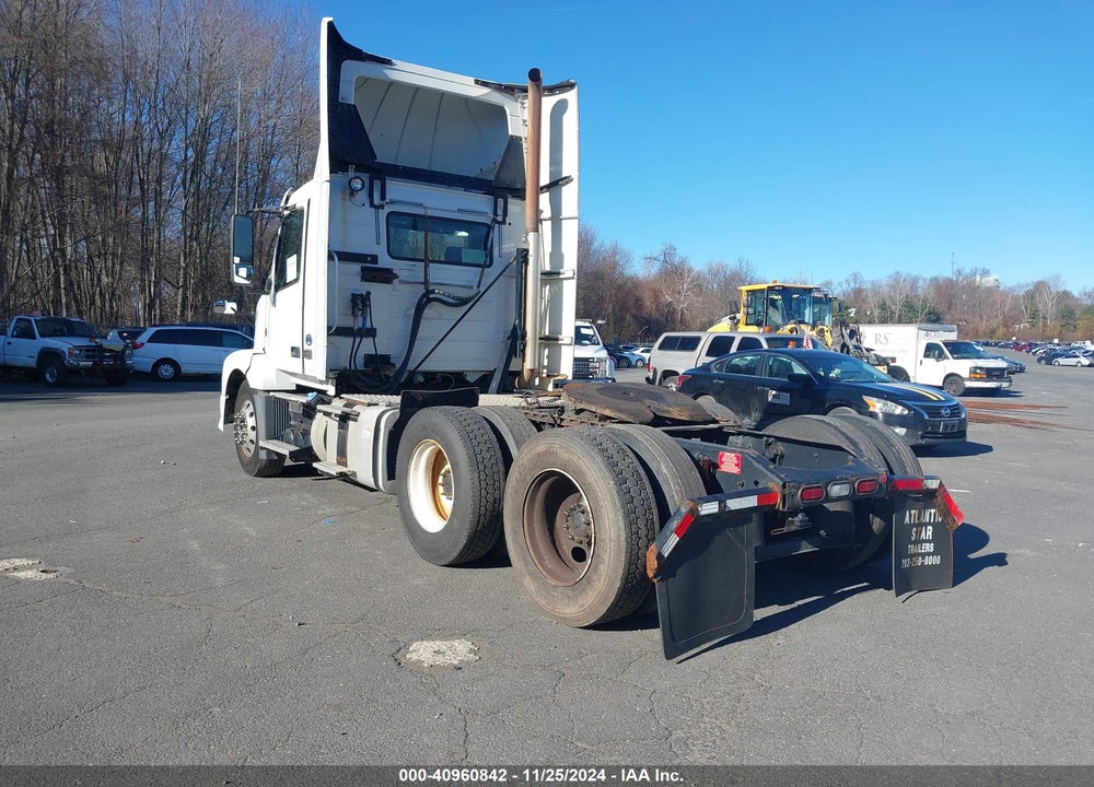 2014 VOLVO VN VNL VIN: 4V4NC9EH8EN171416