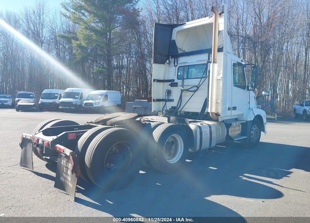 2014 VOLVO VN VNL VIN: 4V4NC9EH8EN171416