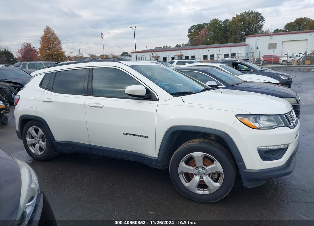 2018 JEEP COMPASS LATITUDE FWD VIN: 3C4NJCBB3JT165404