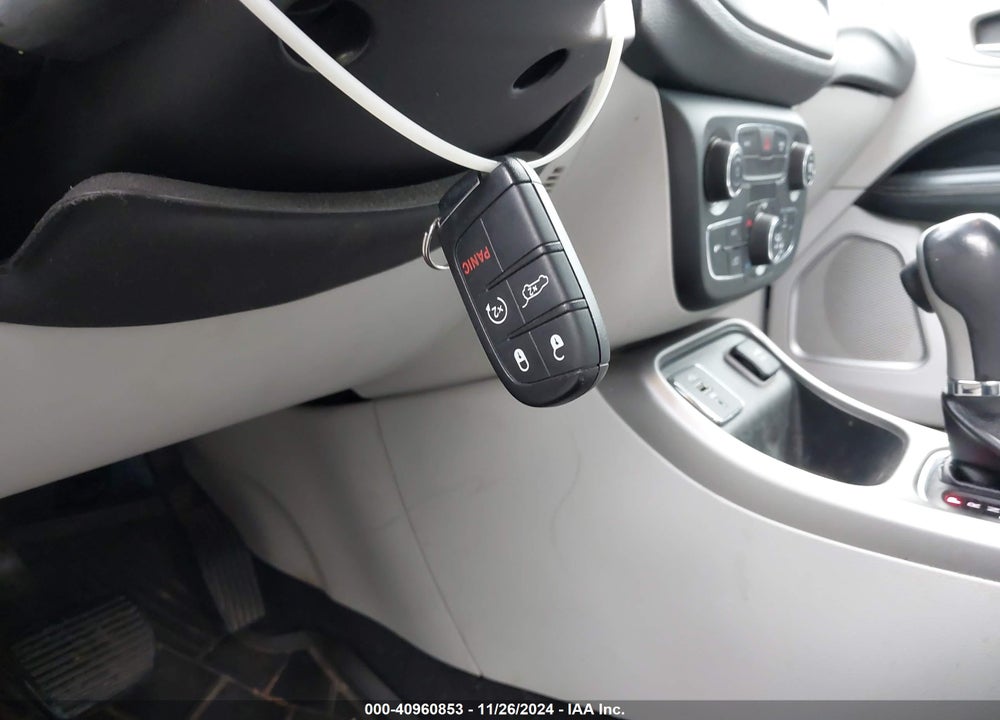 2018 JEEP COMPASS LATITUDE FWD VIN: 3C4NJCBB3JT165404