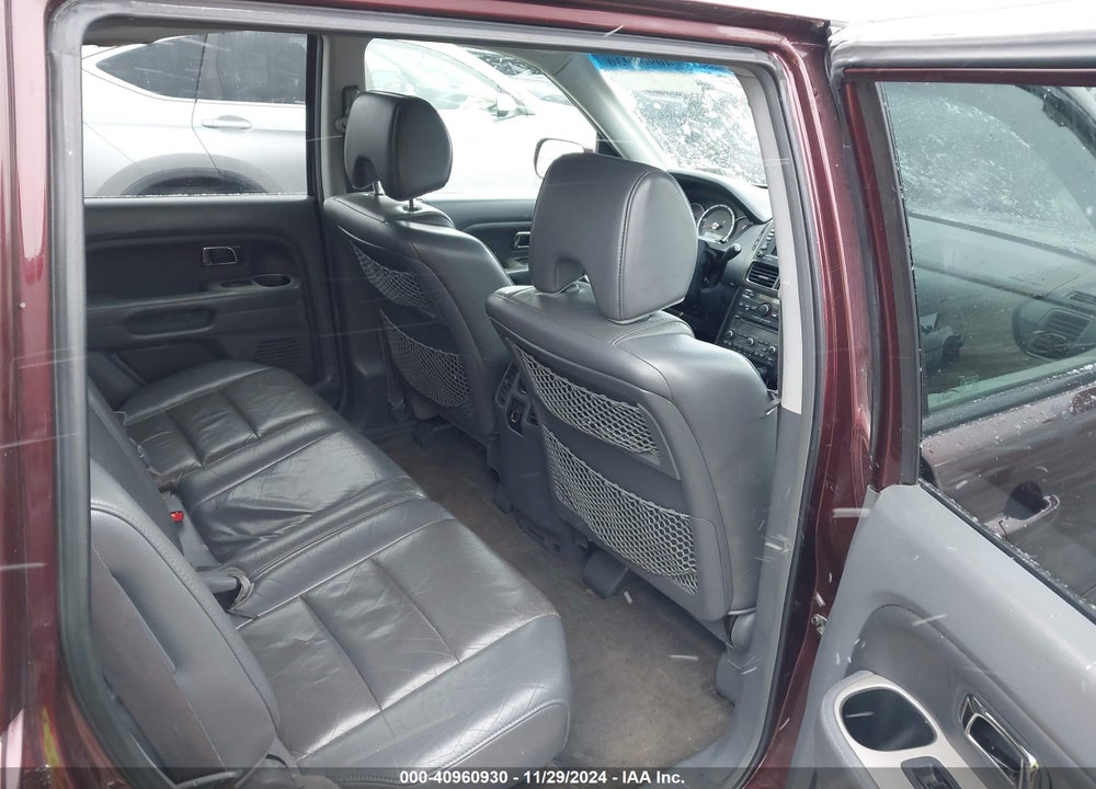 2007 HONDA PILOT EX-L VIN: 5FNYF187X7B003234