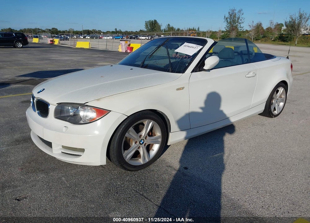 2008 BMW 128I VIN: WBAUL73538VE88089