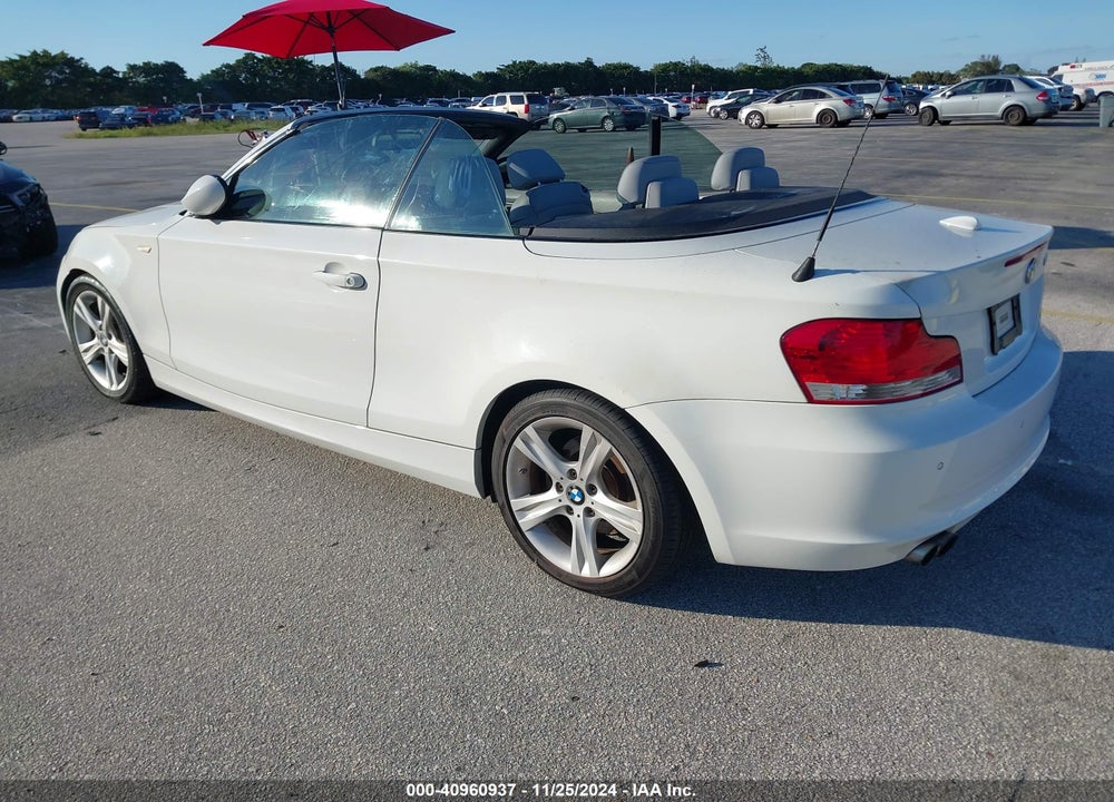 2008 BMW 128I VIN: WBAUL73538VE88089