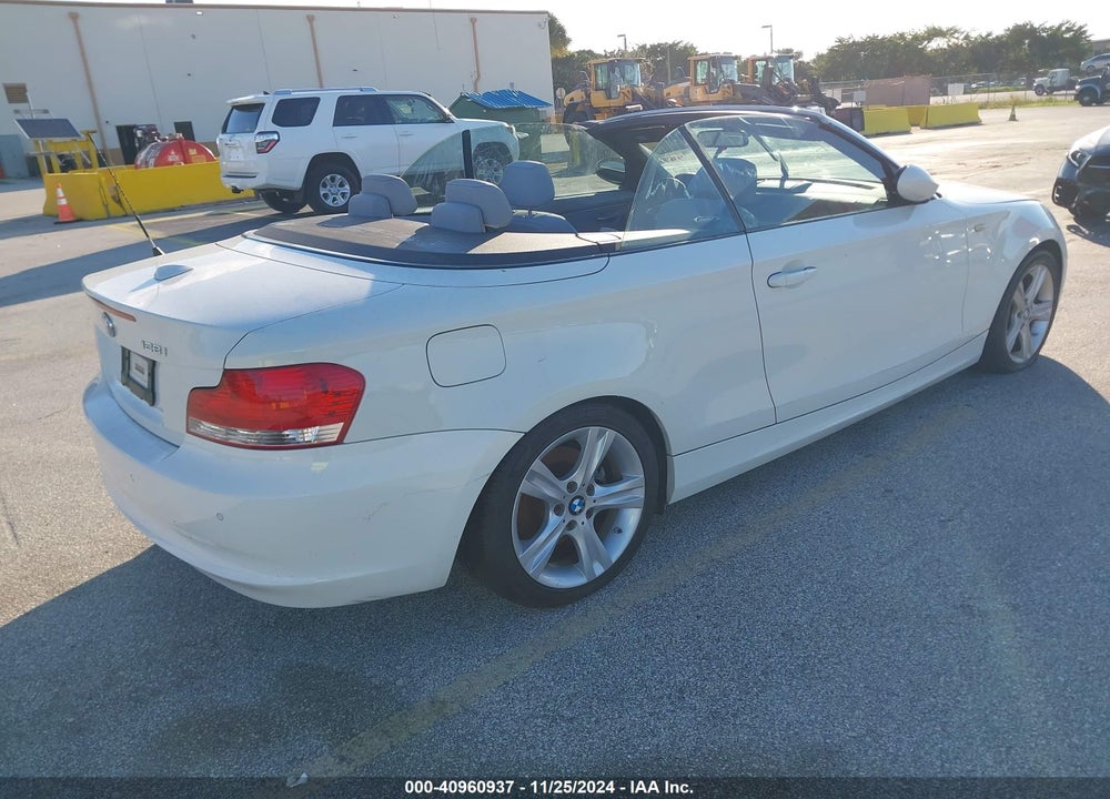 2008 BMW 128I VIN: WBAUL73538VE88089