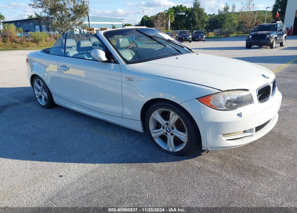 2008 BMW 128I VIN: WBAUL73538VE88089