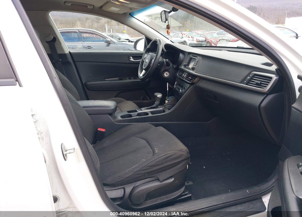 2016 KIA OPTIMA LX VIN: 5XXGT4L3XGG047709