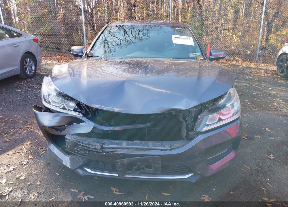 2017 HONDA ACCORD VIN: 1HGCR2F78HA220156