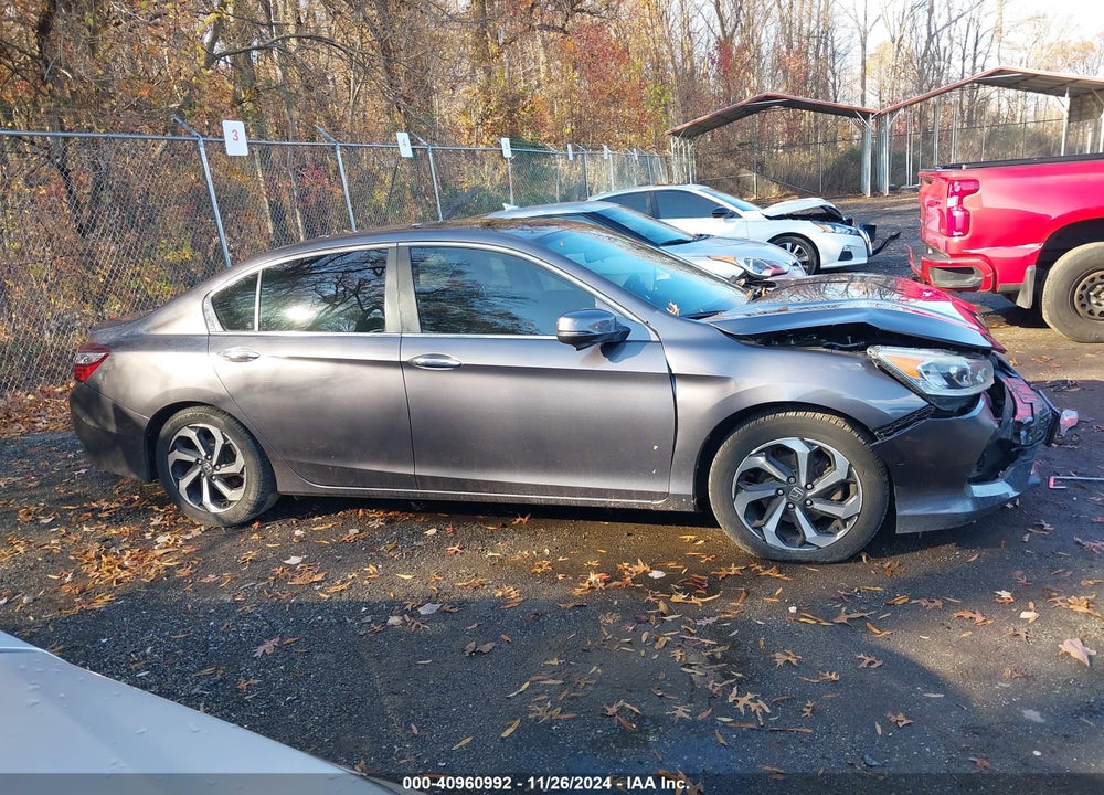 2017 HONDA ACCORD VIN: 1HGCR2F78HA220156