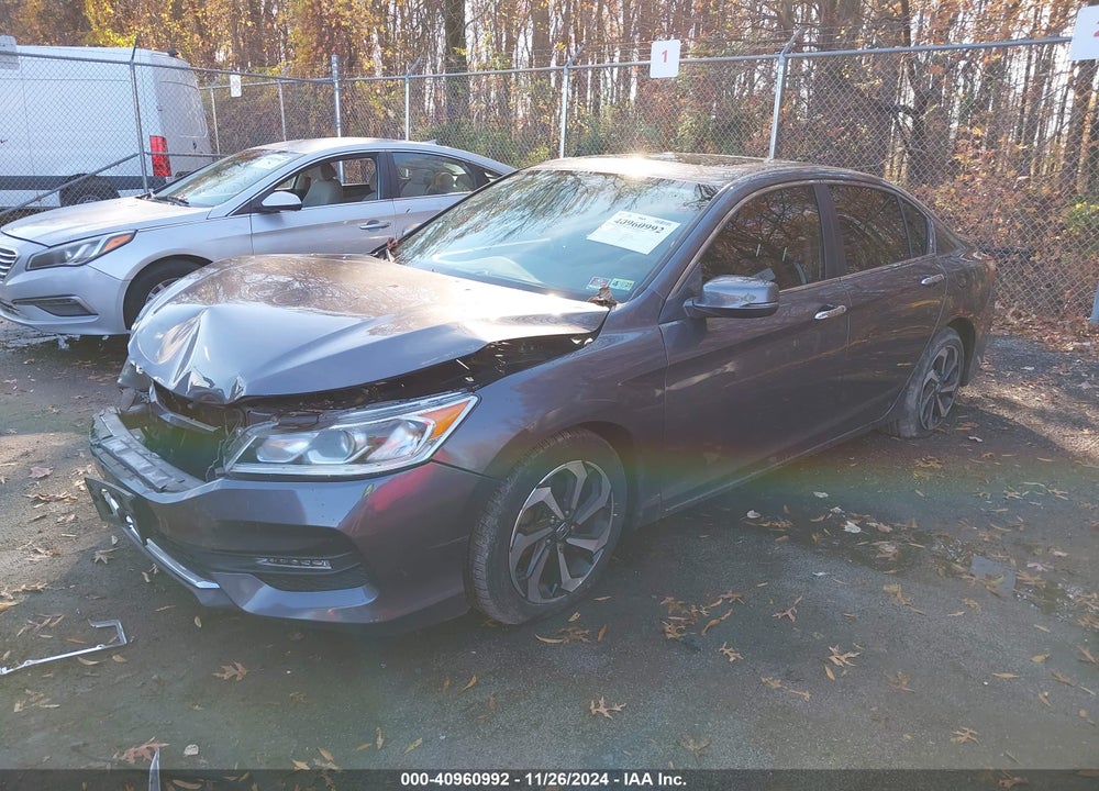 2017 HONDA ACCORD VIN: 1HGCR2F78HA220156