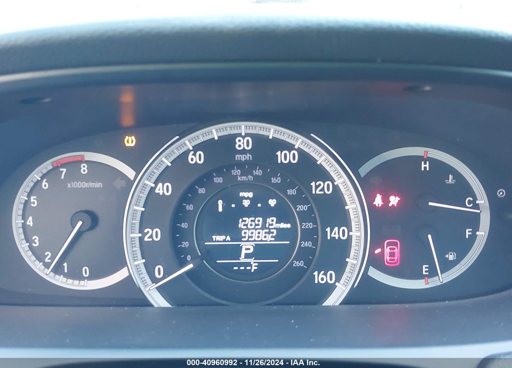 2017 HONDA ACCORD VIN: 1HGCR2F78HA220156