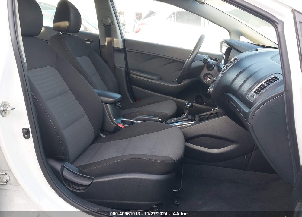2017 KIA FORTE S VIN: 3KPFL4A7XHE096520