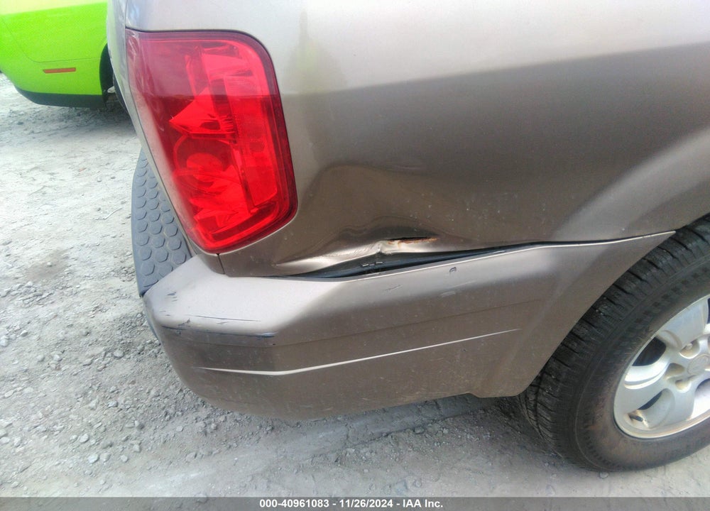 2003 HONDA PILOT EX-L VIN: 2HKYF187X3H607197