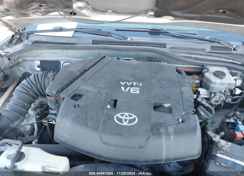 2004 TOYOTA 4RUNNER SR5 V6 VIN: JTEBU14R748021149