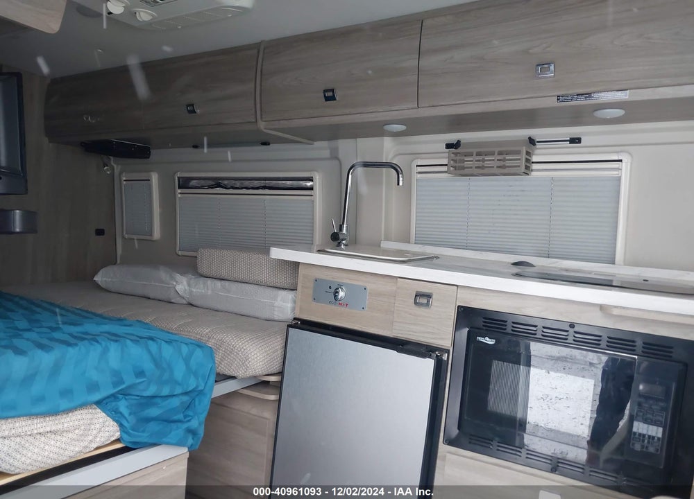 2023 WINNEBAGO WALK-IN VAN VIN: 3C6MRVJG2NE104771