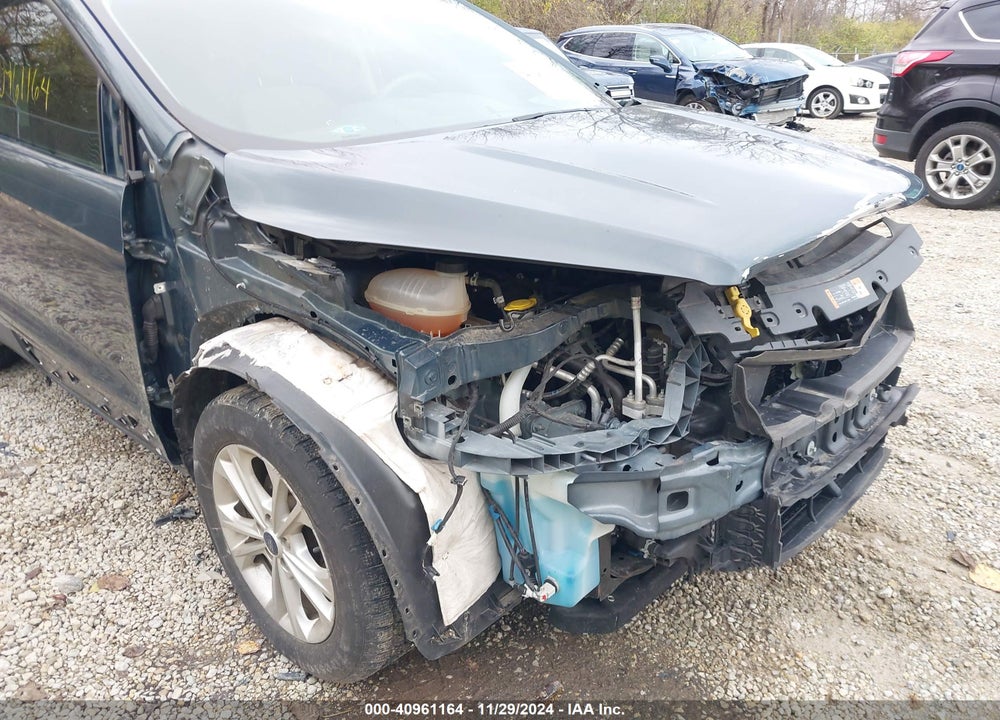 2019 FORD ESCAPE SE VIN: 1FMCU0GD9KUA96051
